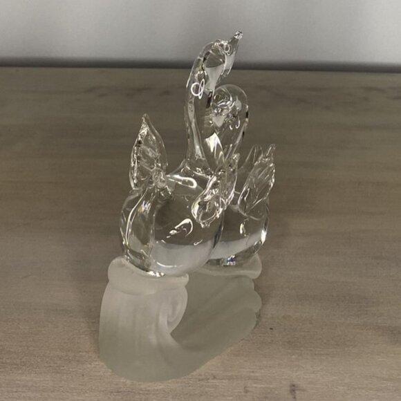 Vintage Glass Swan Paperweight Home Decor Figurine - Picture 4 of 7